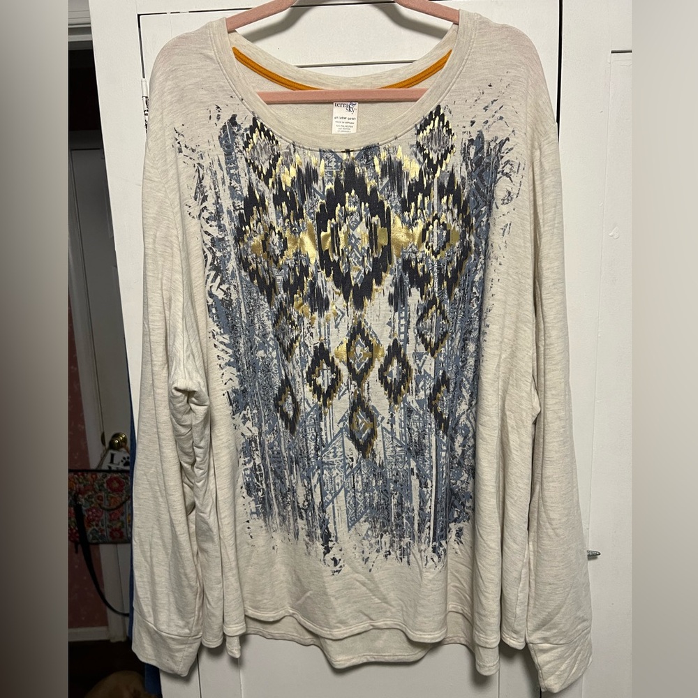 Terra and Sky light weight sweatshirt in a 4x.
